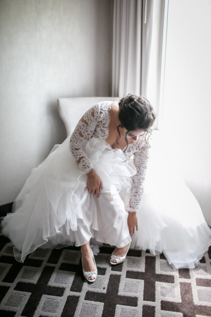 getting ready photo, getting ready hotel, getting ready hotel photo, candid getting ready photo, candid wedding photo, documentary wedding photo, documentary getting ready photo, documentary wedding photography, hotel zero, hotel zero Norwalk ct, Norwalk ct wedding, Norwalk ct getting ready, ct wedding photography, ct wedding photographer, Norwalk ct wedding photography, Norwalk ct wedding photographer, lace wedding dress, long sleeve wedding dress